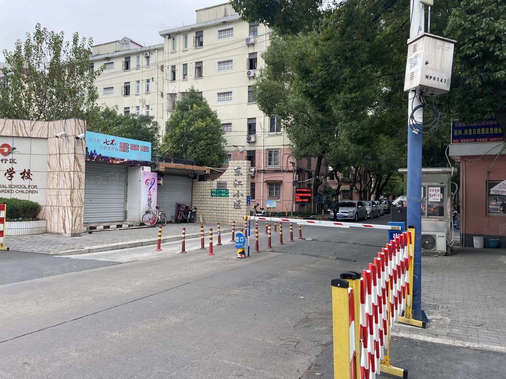 小区相关图
