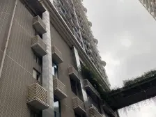 户型方正 紧挨洪崖洞,交通方便,业主诚心