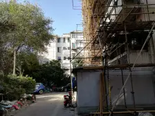 边套全明带院子 通风好户型方正 满五年 配套齐全