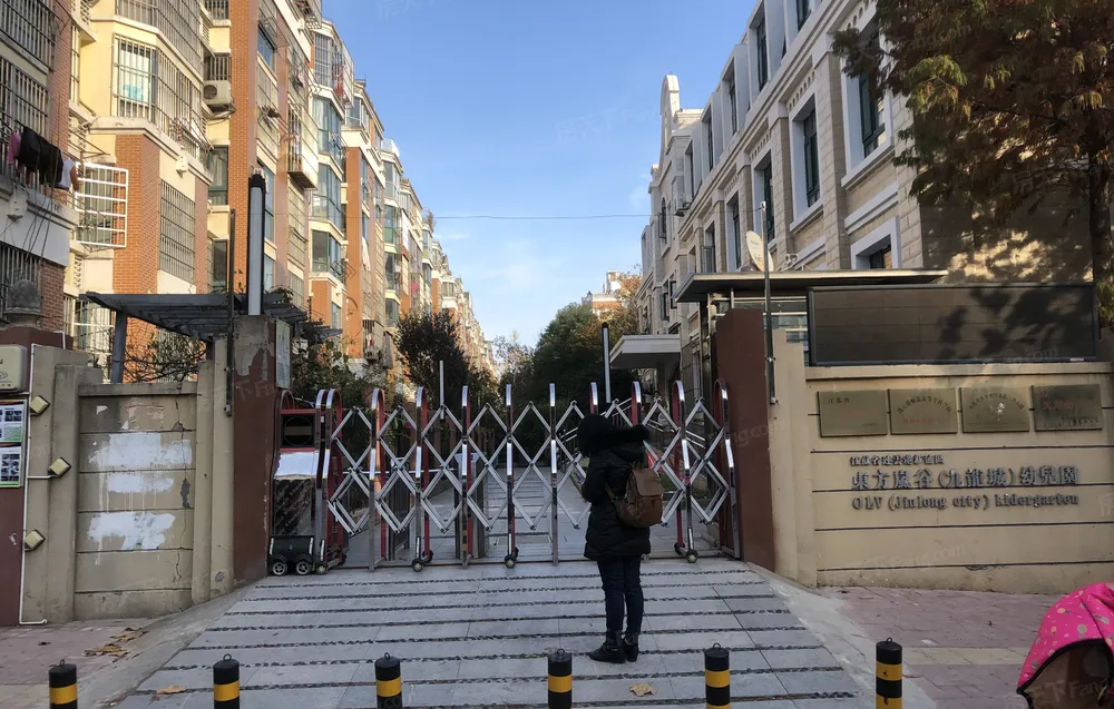 九龙城市乐园 送家具家电 拎包即住 实用面积90平