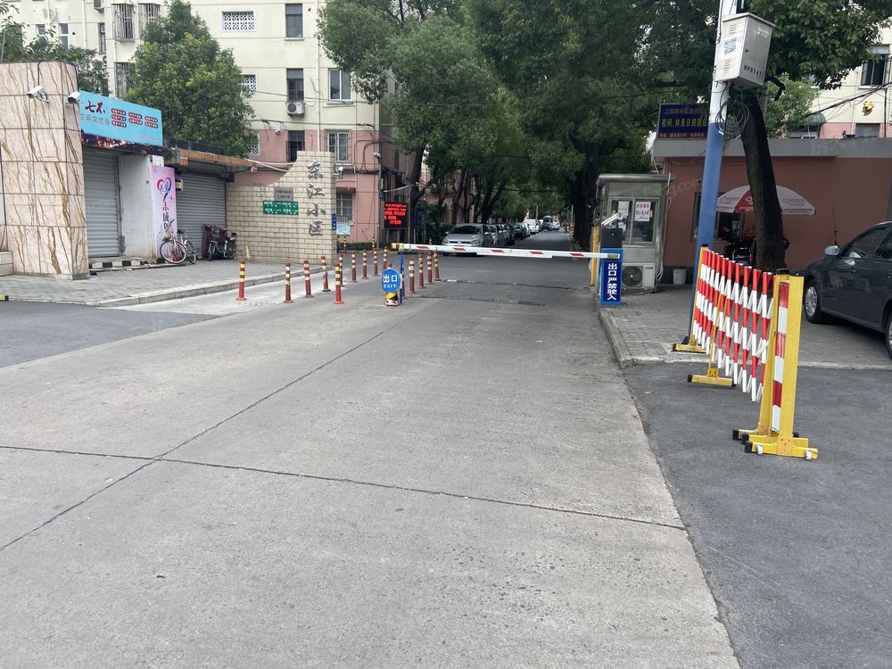 小区相关图
