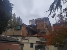 新华路393弄小区3室1厅1卫南朝向698.00万元/套出售