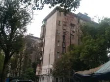 青山湖小区,新出中装三房,房东诚售,价格实惠,机会难得。