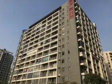 嘉信城市花园。楼龄新,保养很好,精装大套房