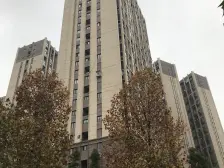 金科装修跃层+三室两卫户型+价格可谈