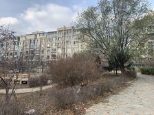 松江路地铁口旁封闭小区南北通厅采光好位置好