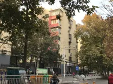 双地铁口一楼,90年单价低,户型方正