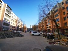 幸福路1号街坊,简单装修,出行方便