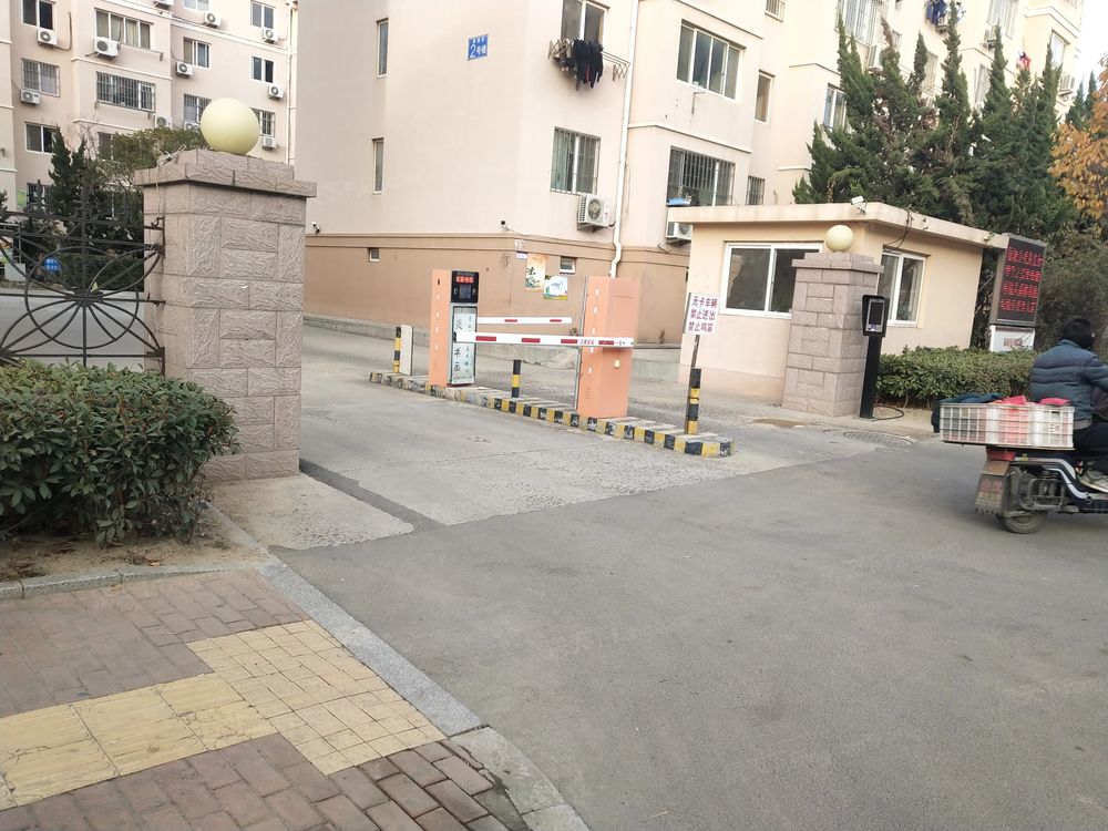 小区相关图