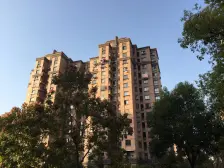 比较安静的两房,视野采光好,小区楼间距宽