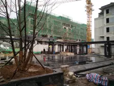 5室实际190多平 观景位置,前广场旁水系后草坪