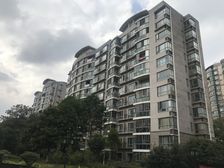 停车方便+位置安静+满五+大金空调+诚售!