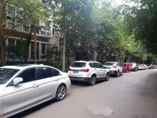 双轻轨, 6号线和27号线,朝中庭居住安静