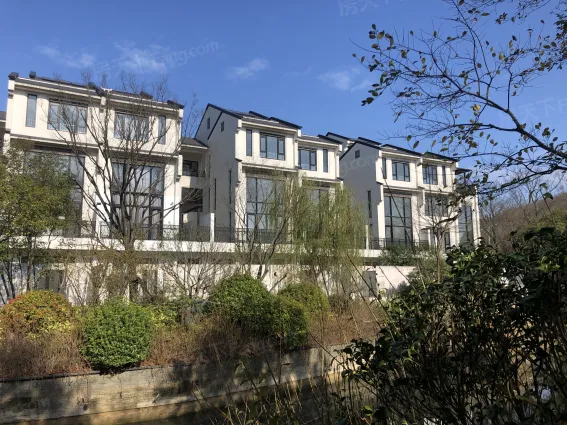 江南岸怎么样:周边的万达广场商场,住在.-镇江房天下楼盘点评