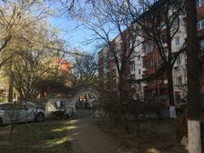 距离地铁1000米,东高地小两居,中间层,诚售好房