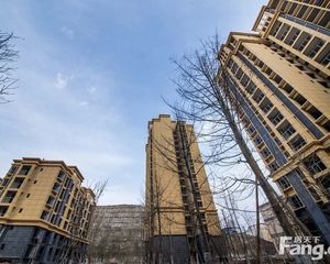 映山岭秀 3室1厅 东南