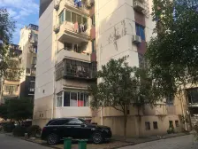 出小区就是一号线地铁口,正规三房总价低,首付无压力