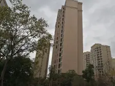 M5V1,开发商精装修,小区前排位置好