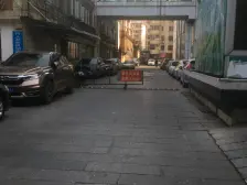 地铁一号 民族广场站 电梯三房 星湖+26