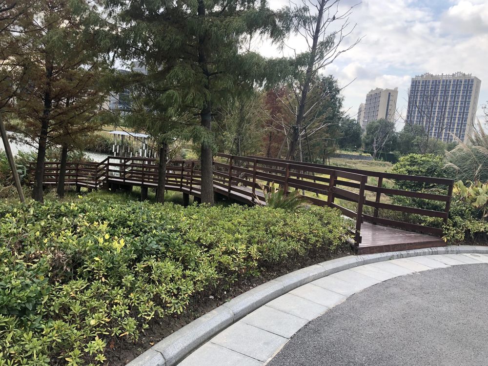 小区相关图