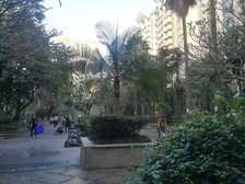 石竹新花园 简装两房 位置安静 带大花园 出行方便