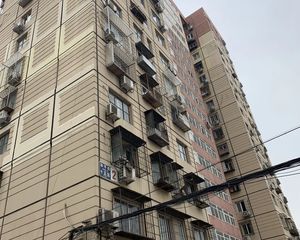 北三环内南北通透三居室满五年唯一