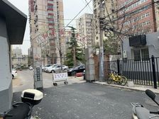和平里新上大客厅精装两居室97年楼龄双地铁