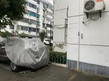 房型方正,非顶楼,两南两北,视野开阔无遮挡