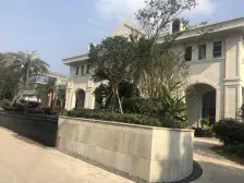 临湖洋房 每天看美景散步优质住宅地