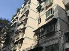 业主诚心出售,户型方正。住家安静,视线和采光好