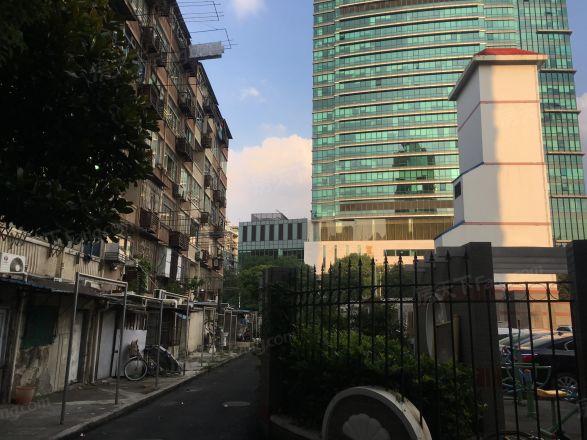 6/10分查看评分别名:浦东大道501弄梅园人气小区榜第27名收藏分享房