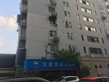 江边电梯两房,户型方正,交通便利,单价低