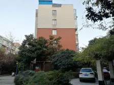 大河春天多层标准两居室 精装修 业主诚心出售