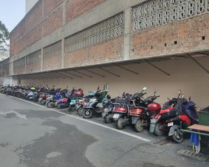 近万家丽九成新品质装修带入户花园3+1户型