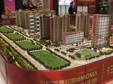 次新小区,自住精装,临浏阳河河畔