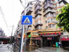 户型方正,采光好,出行方便的房子出售