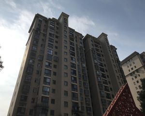 小高层采光好小区难得的毛坯