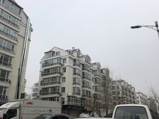 房子采光好交通便利出行方便