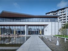 泰山府 精装两室 房产证满两年 带家具家电