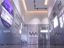 两室精装房,证满两年,可拎包入住