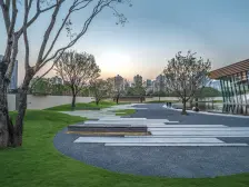 东南向,视野开阔,户型方正,采光充足