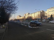 六合一区北6楼带阁楼简单装修价格可议