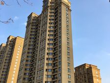 近地铁,户型方正,房东诚意出售