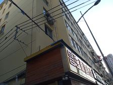 单价低,总价低,朝向好,户型方正,看房方便