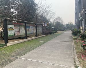 格林生活广场,电梯房,业主诚意出售。