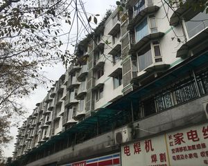 天伦花园(成华)4室2厅东南