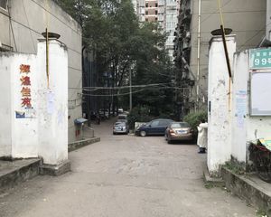 辉煌佳苑 2室2厅 东南