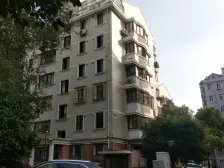 近地铁100米 近万达 大三房中间楼层2004年商品房