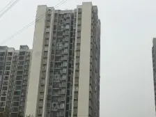 此房满两年,大四房,户型方正,采光好