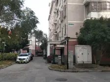 地铁口澧溪中学近万达精装三房